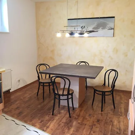 Kleine-mietidee Appartement *